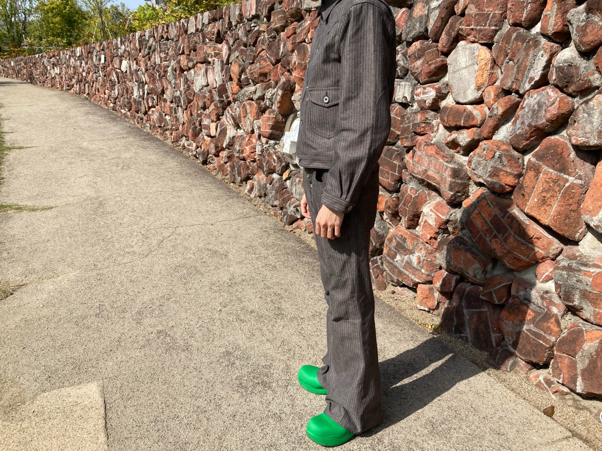 SUGAR HILL/シュガーヒル】よりヘリンボーン生地のジャケット、パンツ