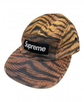 「ストリートブランドのSUPREME 」