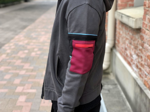 スリーブポケットジップパーカーのメンズ