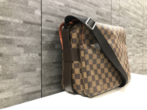ラグジュアリーブランドのLOUIS VUITTON 　