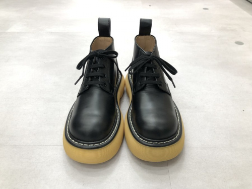 ボッテガベネタのThe Bounce