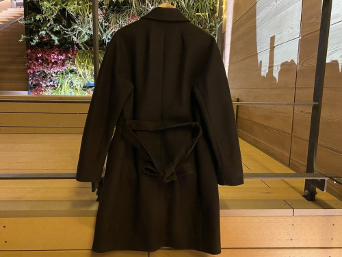 ｱｸｱｽｷｭｰﾀﾑのウールシングルコート