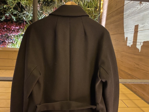 ウールシングルコートの紺ワラントタグ