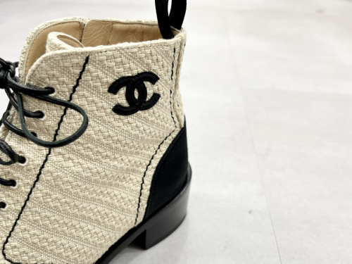 シャネルのブーツ