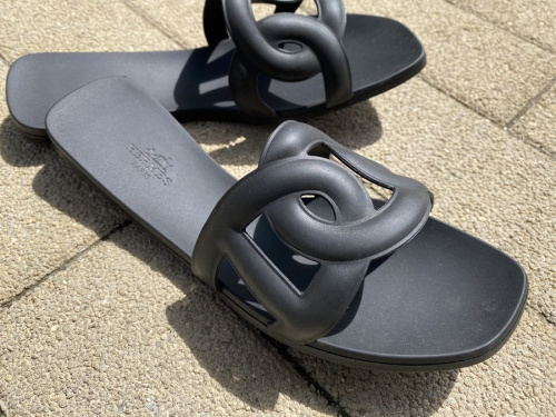 エルメスのサンダル