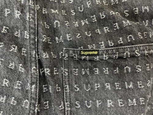 SUPREMEのシュプリーム