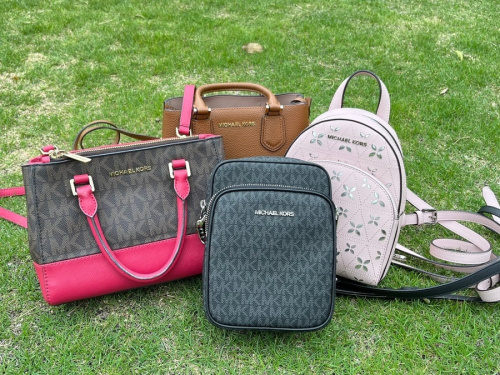 インポートブランドのMICHAEL KORS