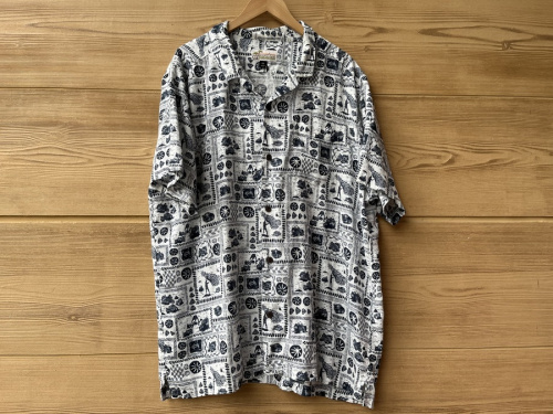 Patalohaのアロハシャツ