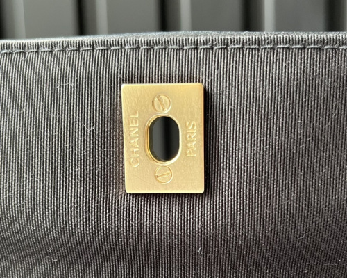 シャネルのショルダーバッグ