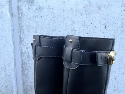 ロングブーツのGGマーモント