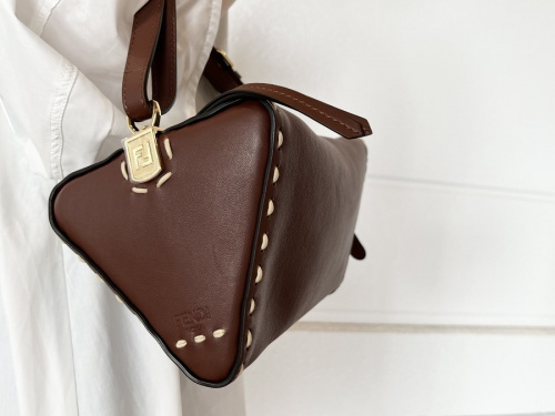 バッグのトライアングル