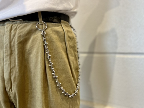 ブルーナボインのウォレットチェーン