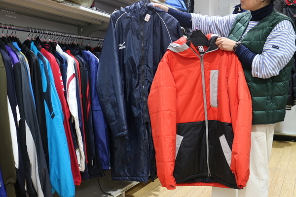 防寒力最強のスポーツアウターを更にお安くしちゃいました 入間の激安古着屋 ユーズレット入間春日町店 19 12 25発行