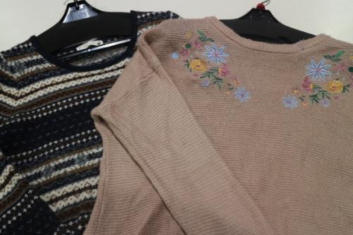 ニットの大量追加