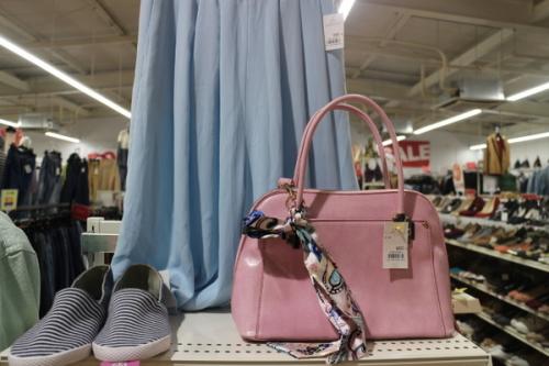 古着 安いのボトム