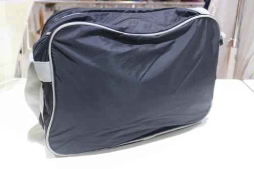 古着 安いのバッグ