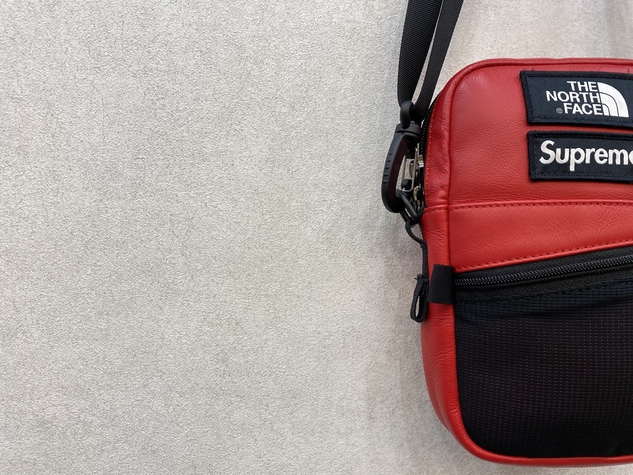 SUPREME THE NORTH FACE