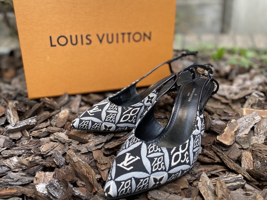 買取強化ブランド【LOUIS VUITTON/ルイヴィトン】よりシェリーライン