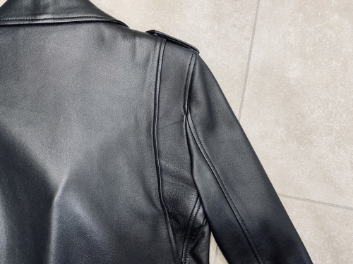 トーガ プルラのライダースジャケット