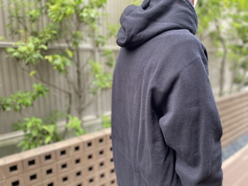 グッチのプルオーバーパーカー