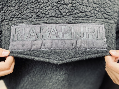 ボアプルオーバーのメンズ