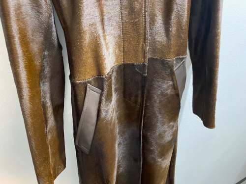 ドルチェ&ガッバーナのハラコレザー切り替えコート