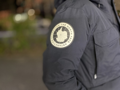 ダウンジャケットのメンズ