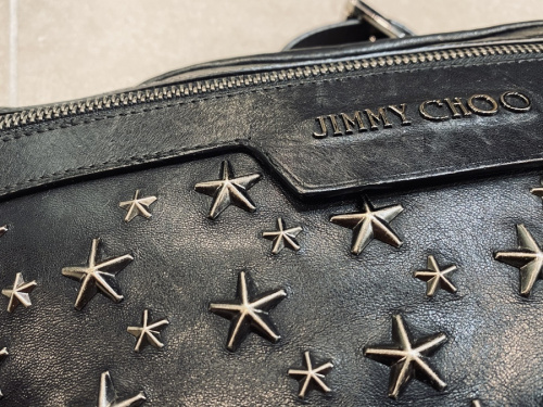 ジミーチュウのｼｮﾙﾀﾞｰﾊﾞｯｸ