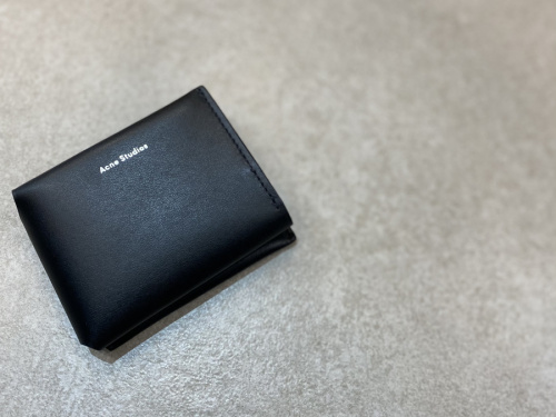 インポートブランドのacne studios