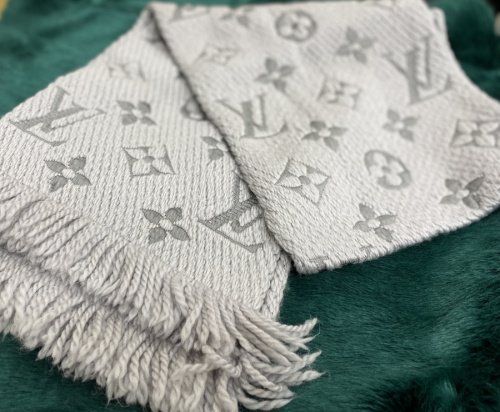 LOUIS VUITTON 　のルイ ヴィトン　