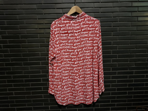 ボーダーズ アット バルコニーのSUPERGIRL SHIRT