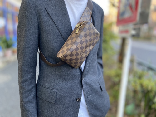 LOUIS VUITTON 　のルイ ヴィトン　