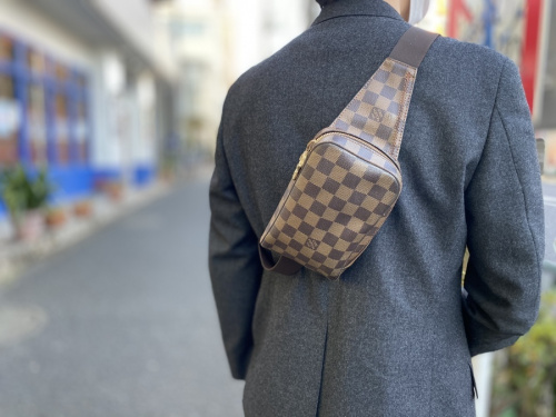 ジェロニモダミエエベヌボディーバッグのメンズ