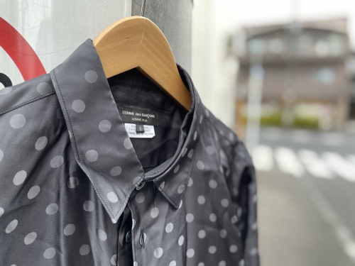 コムデギャルソンオムプリュスのドットアシンメトリーシャツ