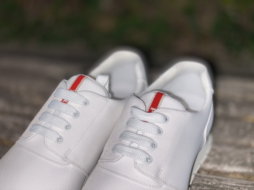 ローカットスニーカーのメンズ