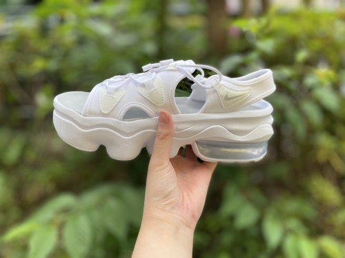 AIR MAX KOKOサンダルのレディース