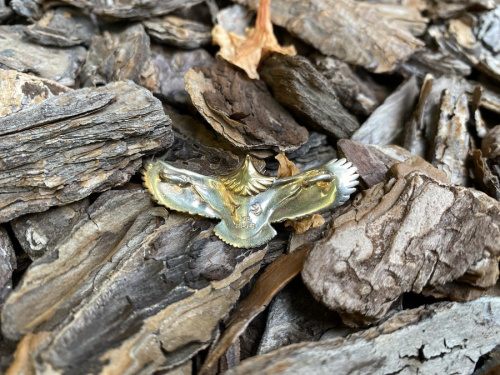 タディ＆キングの小イーグルペンダントトップ