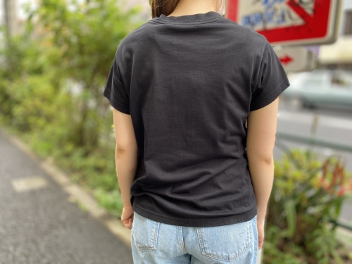 ジバンシーのヴィンテージロゴプリントTシャツ