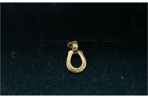 シンパシーオブソウルのK18ゴールドダイヤモンドスモールホースシューネックレス