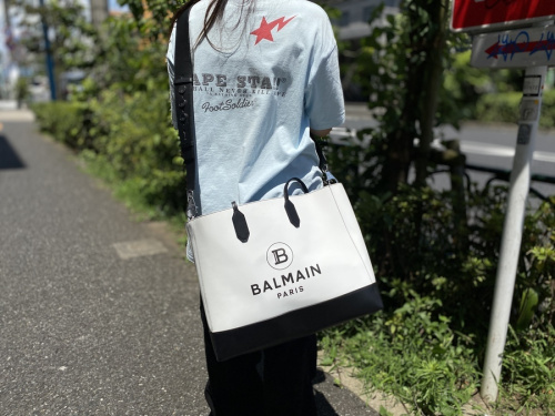 バルマンパリの2WAY ロゴトートバッグ