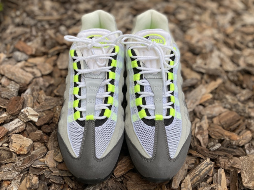 ナイキのローカットスニーカー