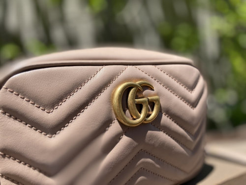 キルティングスモールショルダーバッグのレディース