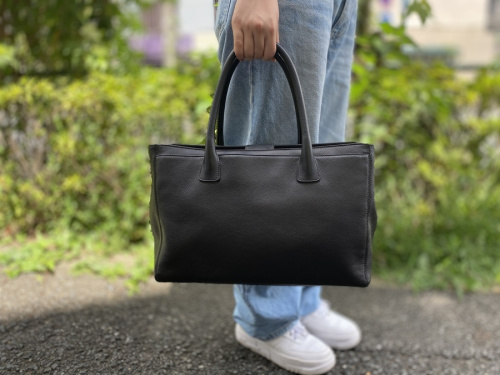 シャネルのエグゼクティブライン2WAYトートバッグ