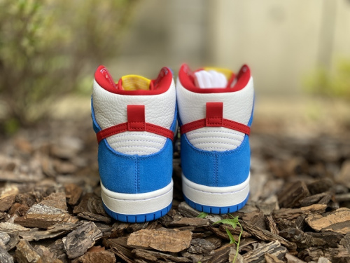 ナイキエスビー