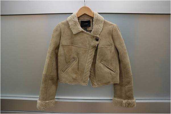 イザベルマラン ムートンショートジャケット-