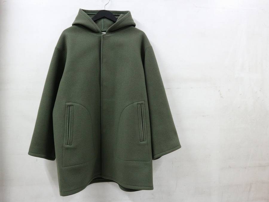 シンプルで極上の生地。AURALEE/オーラリーからHEVY MELTON HOODED