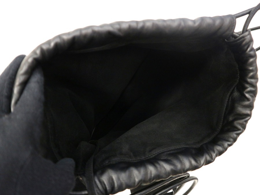 Saint Laurent Paris/サンローランより、レザーナップサックTEDDY