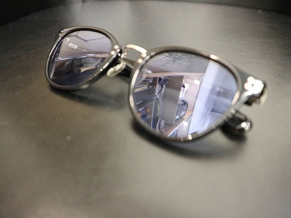 OLIVER PEOPLES オリバーピープルズからサングラスDearingディア