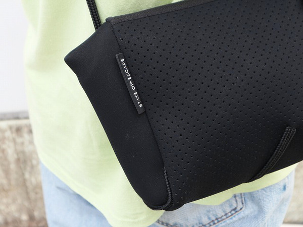 本日はState of Escape/ステイト オブ エスケープから ショルダー