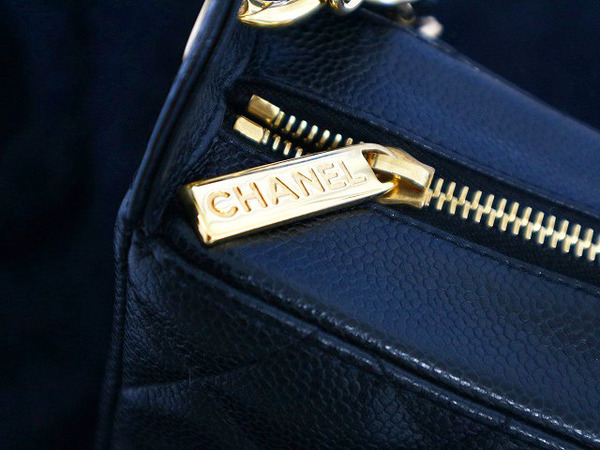 CHANEL/シャネル】から キャビアスキンココマークワンショルダー CHANEL/シャネル】から キャビアスキンココマークワンショルダー